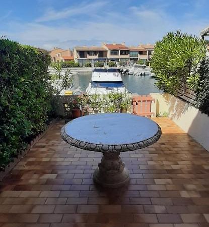 Villa Aux Capellans Sur La Marina Pour 4 Personnes - Vue Marina - Parking - Plage A 5 Min A Pied Saint-Cyprien  Exteriör bild