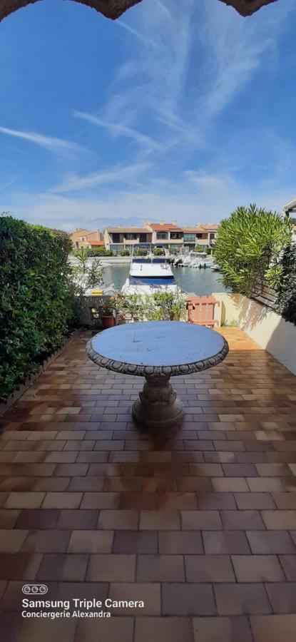 Villa Aux Capellans Sur La Marina Pour 4 Personnes - Vue Marina - Parking - Plage A 5 Min A Pied Saint-Cyprien  Exteriör bild